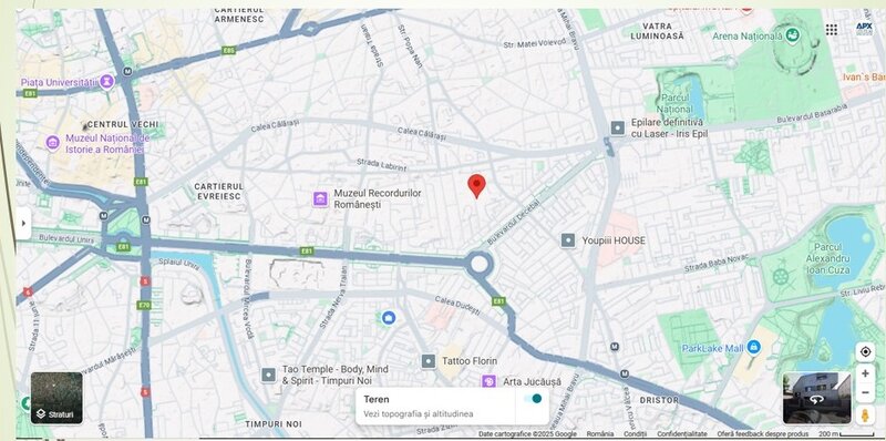 Decebal, Unirii, imobil Premium, prima inchiriere, centrala termica, curte.